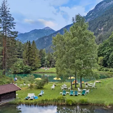 Schloss Fernsteinsee 4* Nassereith