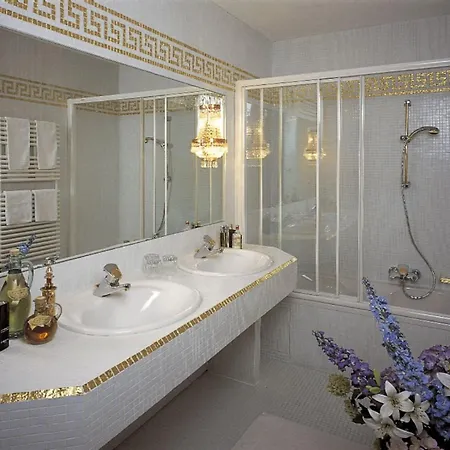 酒店 Schloss Fernsteinsee 那塞雷思