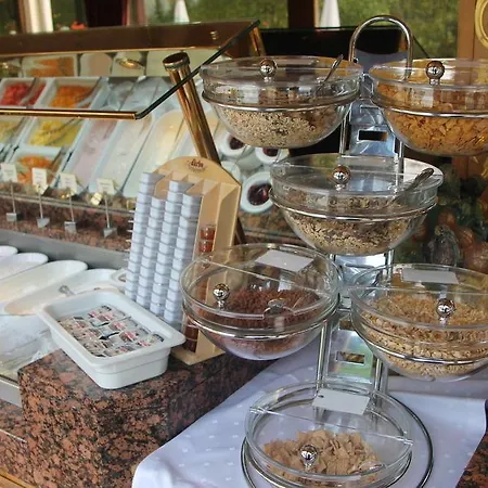 酒店 Schloss Fernsteinsee 4*