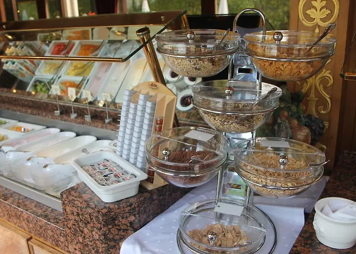 Hotel Schloss Fernsteinsee 4*