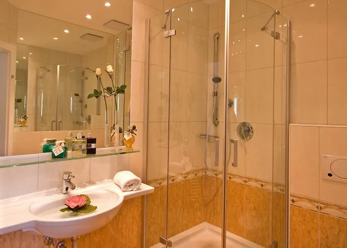 Otel Schloss Fernsteinsee