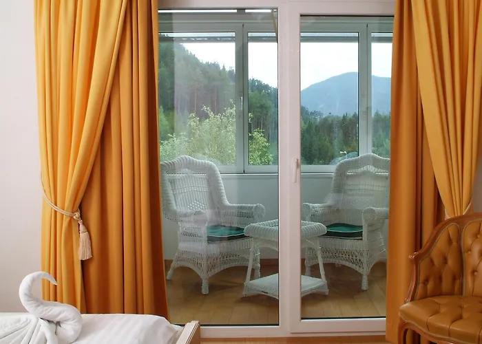 Schloss Fernsteinsee 4*