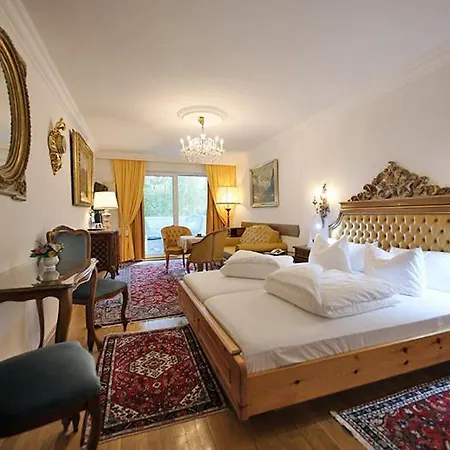 Schloss Fernsteinsee ホテル 4*