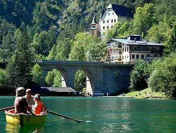 ホテル Schloss Fernsteinsee 4*